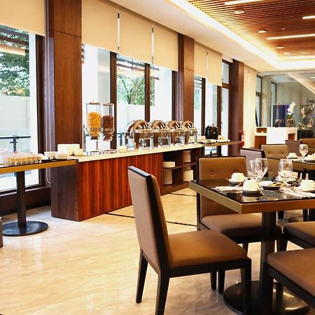 Hotel Casiana & Events Center Tagaytay Managed By Hii Tagaytay City Exteriér fotografie