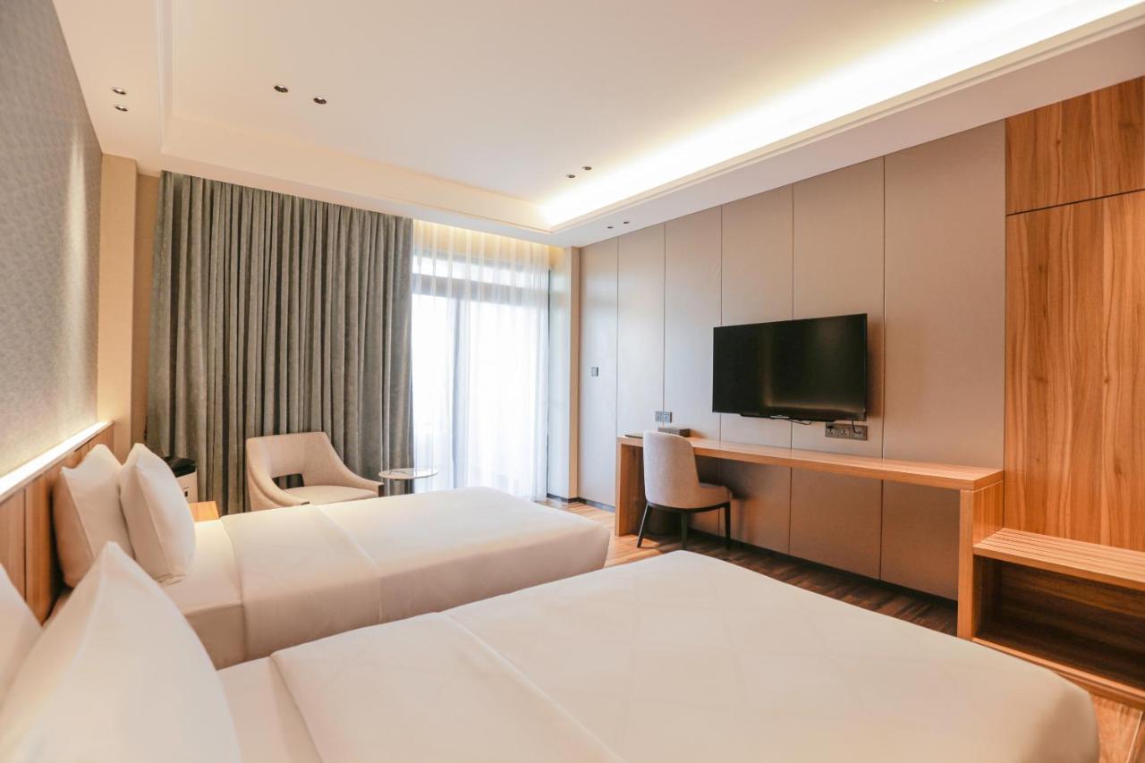 Hotel Casiana & Events Center Tagaytay Managed By Hii Tagaytay City Exteriér fotografie