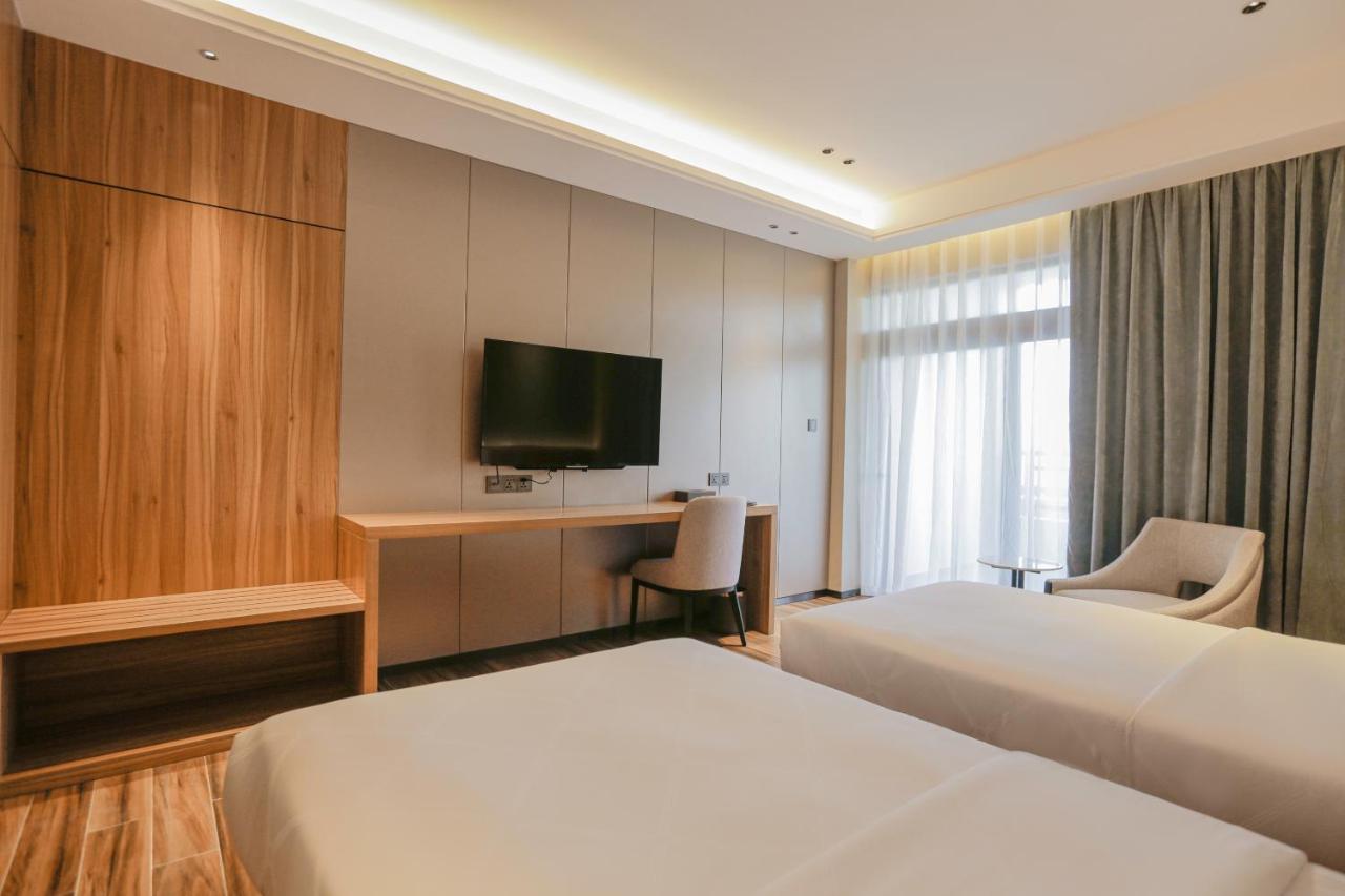 Hotel Casiana & Events Center Tagaytay Managed By Hii Tagaytay City Exteriér fotografie